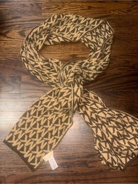 Michael Kors scarfe
